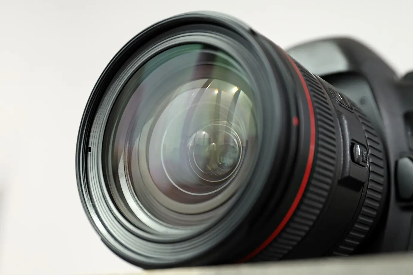 Kamera eines professionellen Fotografen in einem Fotostudio.